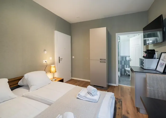 Betweenlakes Grd Floor East * Interlaken